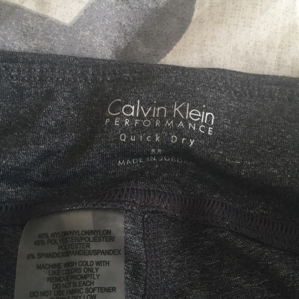 Calvin Klein Performance Capris - Picture 2 of 3